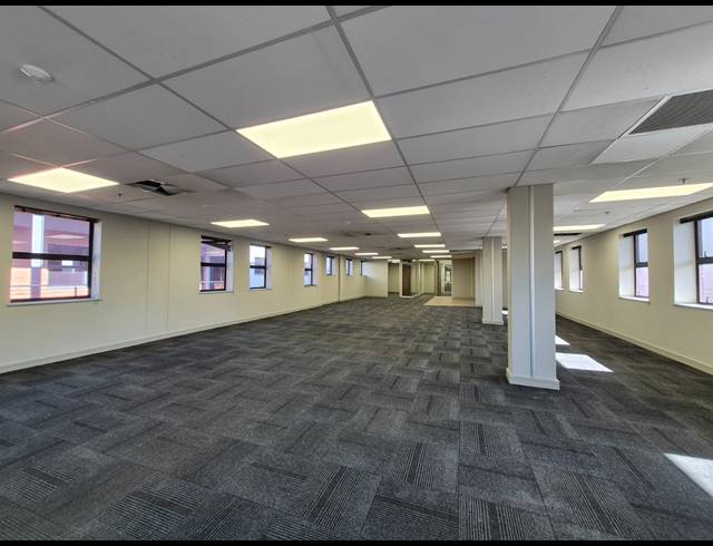 306M² OFFICE TO LET IN WAVERLEY